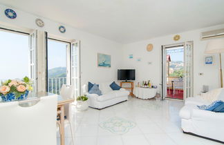 Photo 2 - 2 bedroom Apartment in Massa Lubrense with garden and sea view