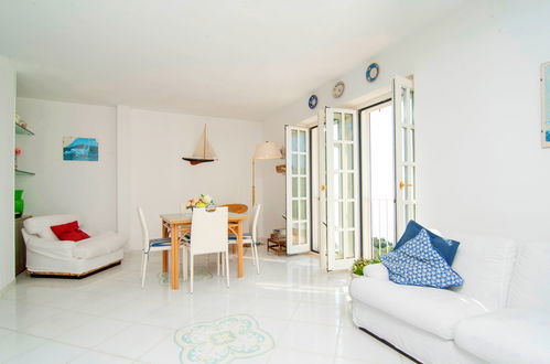 Photo 6 - 2 bedroom Apartment in Massa Lubrense with garden and sea view