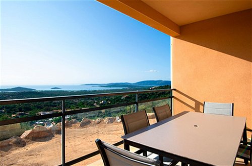 Foto 3 - Apartamento de 2 quartos em Zonza com piscina e vistas do mar