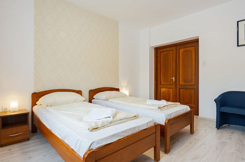 Foto 15 - Apartamento de 6 quartos em Balatonszemes com jardim e terraço