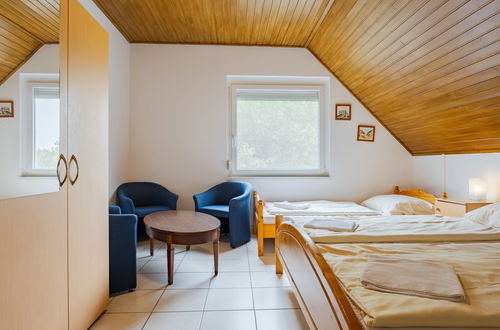 Foto 20 - Apartamento de 6 quartos em Balatonszemes com jardim e terraço