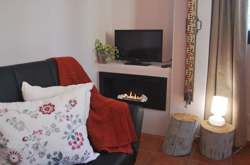 Photo 33 - Gorbea Suites