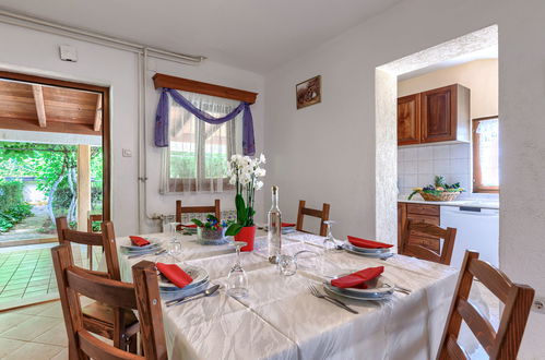 Photo 7 - 4 bedroom House in Žminj with private pool and garden