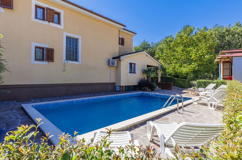 Foto 34 - Casa de 4 quartos em Žminj com piscina privada e jardim