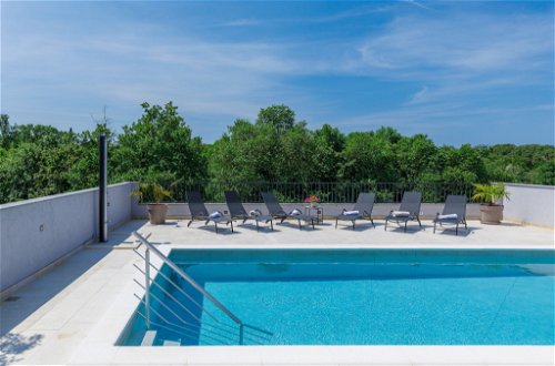 Foto 37 - Casa con 4 camere da letto a Marčana con piscina privata e vista mare