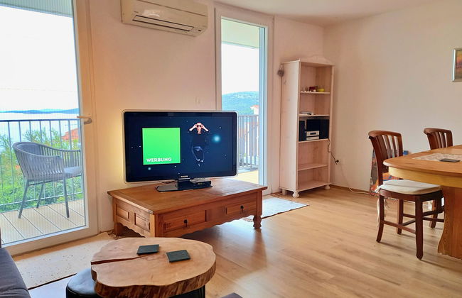 Casa de 2 quartos em Seget com piscina e jardim - Foto 12