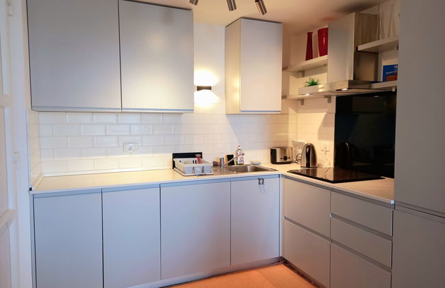 Casa de 2 quartos em Seget com piscina e jardim - Foto 16
