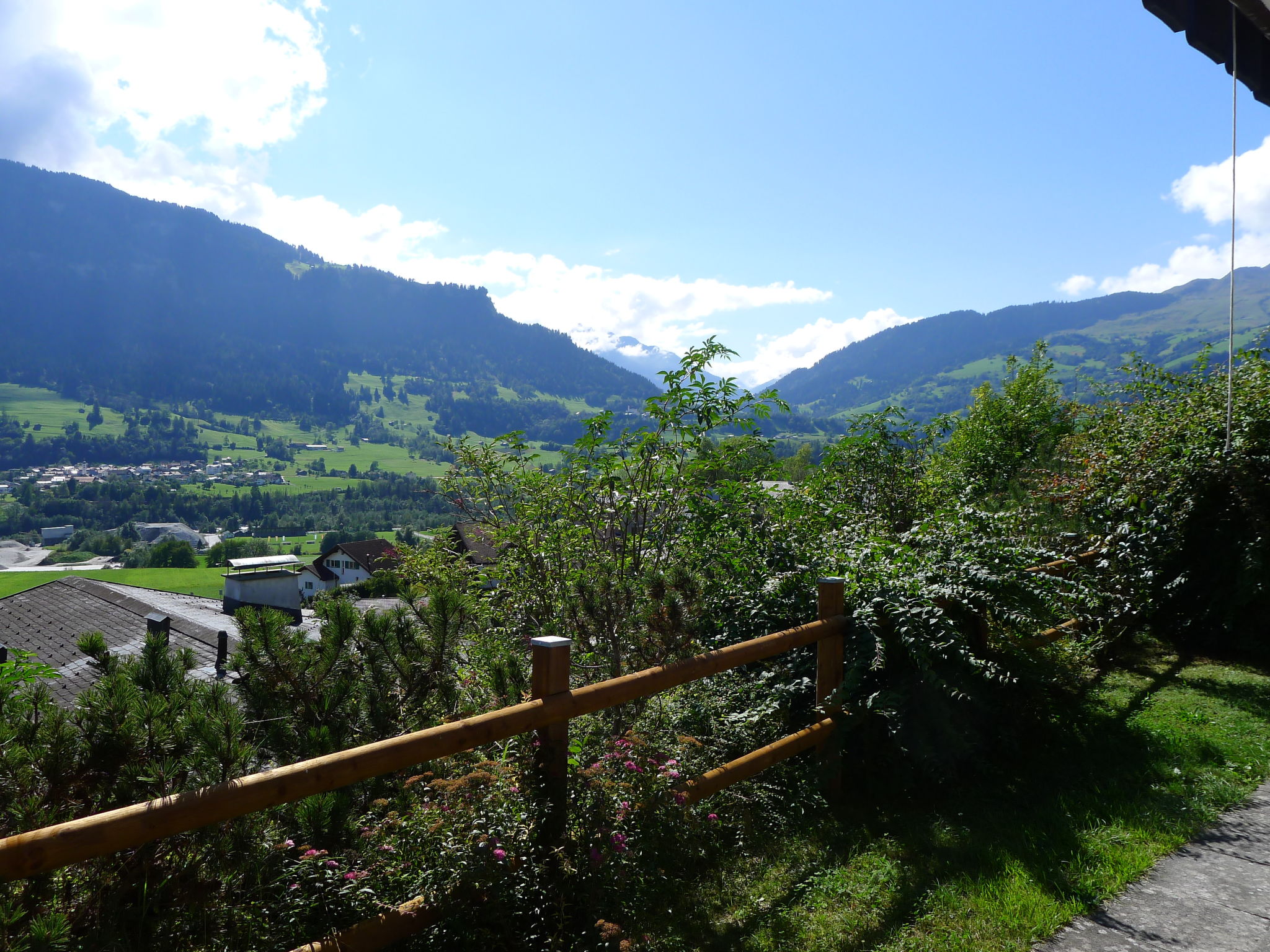 Foto 5 - Apartment mit 1 Schlafzimmer in Schluein mit garten und blick auf die berge