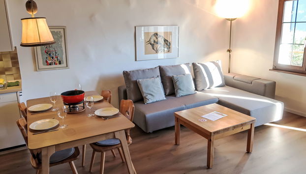 Apartamento de 2 quartos em Schluein com jardim e sauna - Foto 2