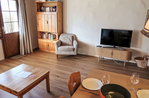 Photo 10 - 1 bedroom Apartment in Schluein with garden and sauna