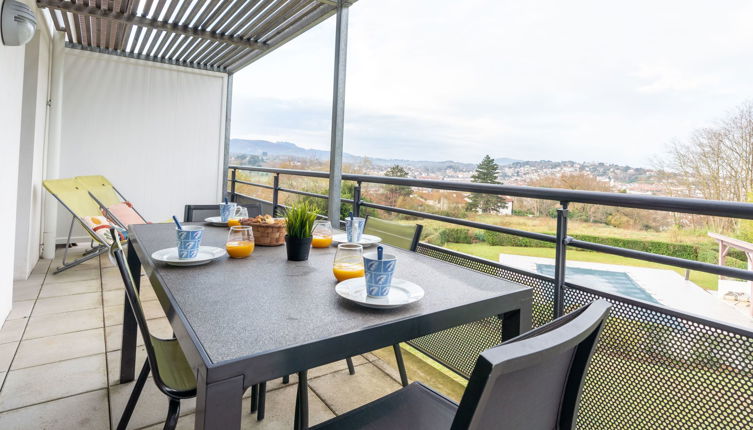 Photo 1 - 1 bedroom Apartment in Saint-Jean-de-Luz with swimming pool and sea view