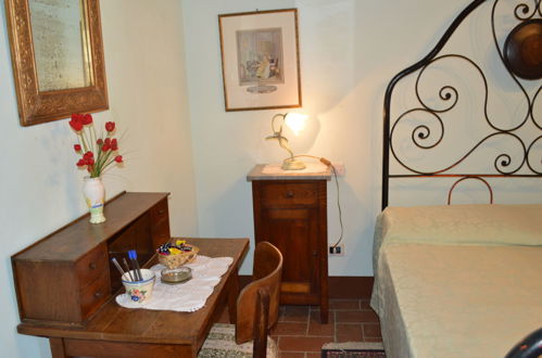 Foto 29 - Haus mit 3 Schlafzimmern in Civitella in Val di Chiana mit privater pool und garten