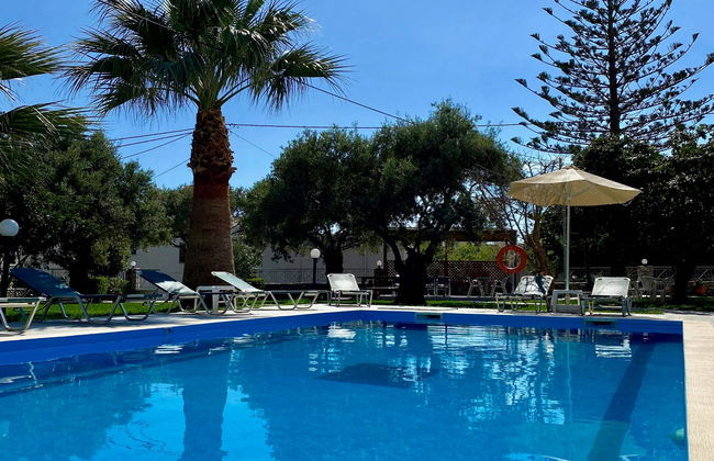 Manolis Apartments - Photo 10