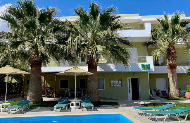 Manolis Apartments - Photo 7