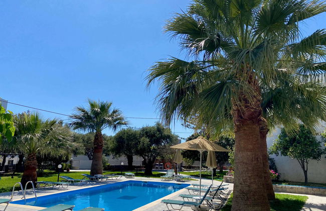 Manolis Apartments - Photo 11