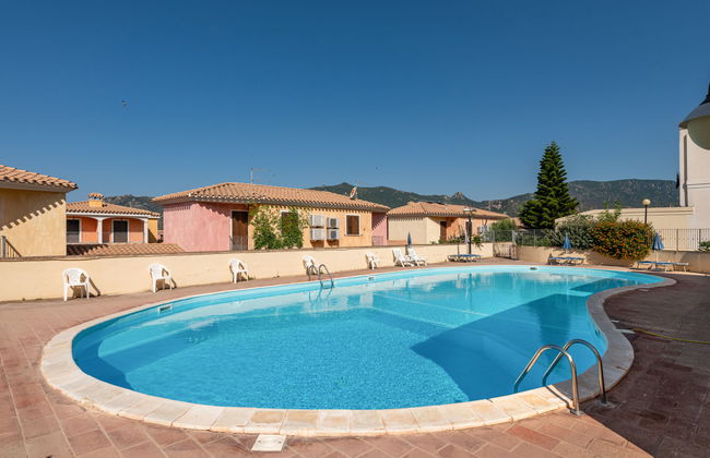Casa de 3 quartos em Villasimius com piscina e jardim - Foto 3