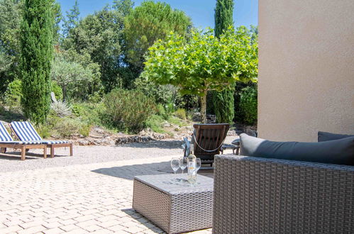 Photo 7 - Maison de 3 chambres à Nans-les-Pins avec piscine et terrasse