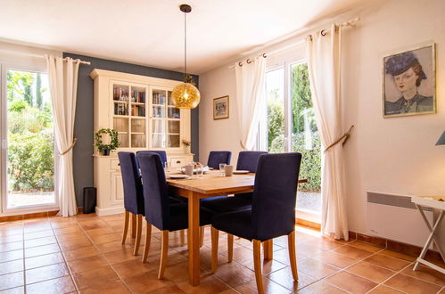 Photo 11 - Maison de 3 chambres à Nans-les-Pins avec piscine et terrasse