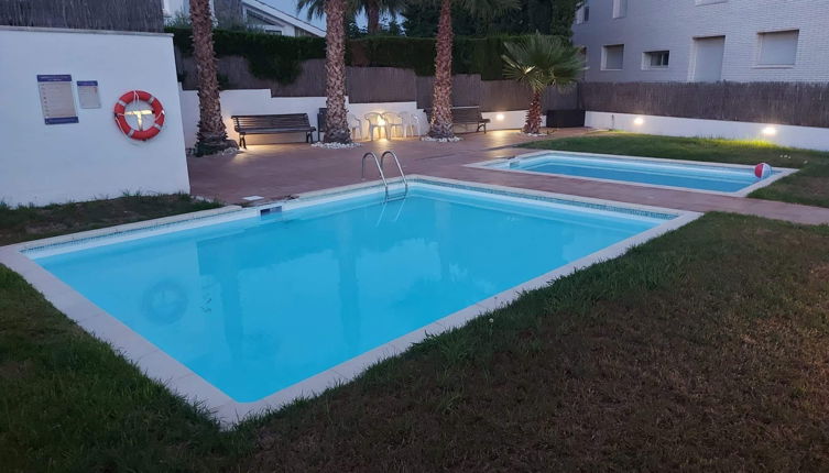 Foto 1 - Appartamento con 2 camere da letto a Calafell con piscina e vista mare