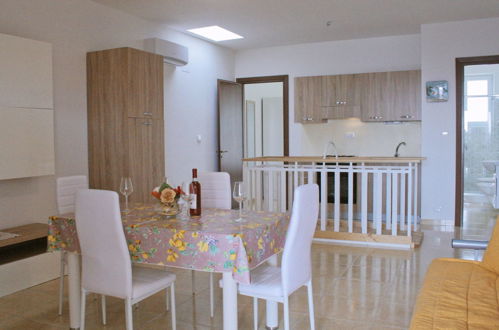 Photo 3 - 1 bedroom Apartment in Morciano di Leuca with garden and sea view