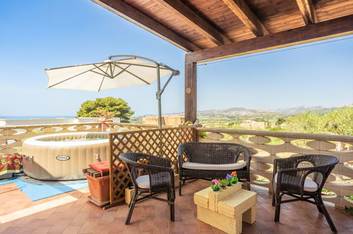 Foto 2 - Casa de 2 quartos em Agrigento com jardim e terraço