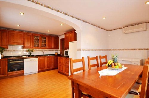 Photo 14 - 4 bedroom House in Calvià with garden and sea view