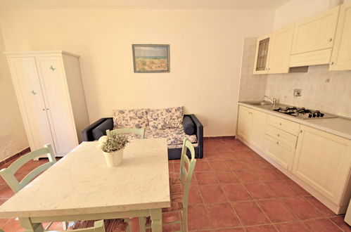 Photo 14 - 1 bedroom Apartment in Follonica with swimming pool and garden