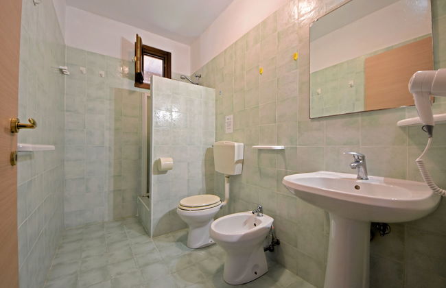 Apartamento de 2 quartos em Follonica com piscina e jardim - Foto 27