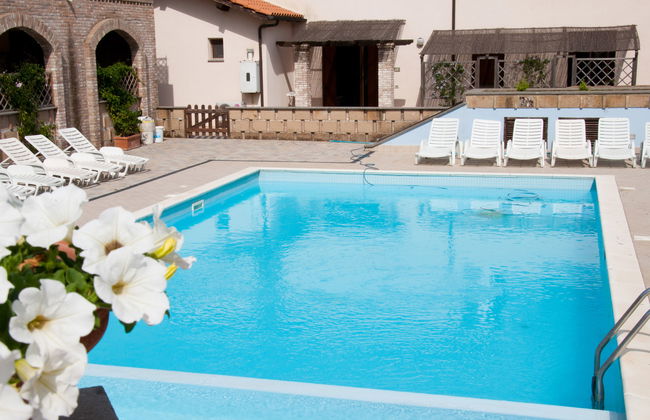 Apartamento de 2 quartos em Follonica com piscina e jardim - Foto 4