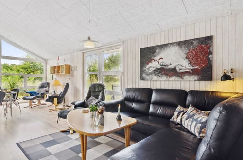 Photo 3 - Maison de 4 chambres à Sæby avec piscine privée et terrasse