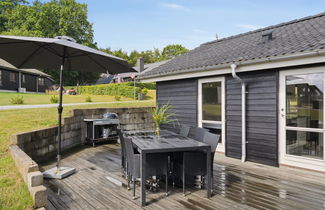 Photo 3 - Maison de 4 chambres à Kelstrup Strand avec piscine privée et terrasse