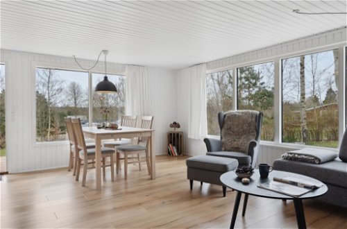Foto 11 - Casa de 2 quartos em Rønde com terraço