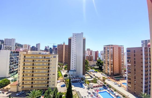 2 bedroom Apartment in Benidorm with swimming pool and terrace - Photo 15