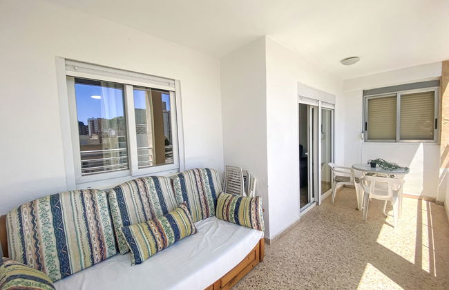 2 bedroom Apartment in Benidorm with swimming pool and terrace - Photo 10