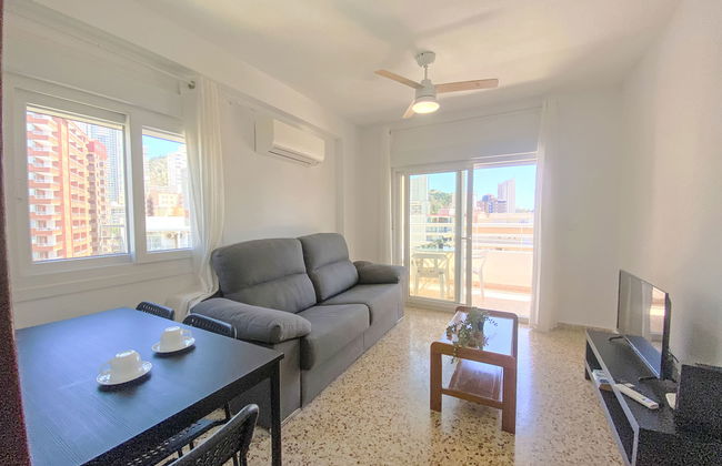 2 bedroom Apartment in Benidorm with swimming pool and terrace - Photo 6