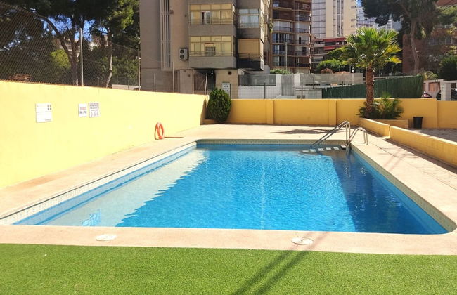 2 bedroom Apartment in Benidorm with swimming pool and terrace - Photo 14