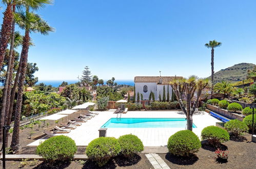 Foto 1 - Casa con 5 camere da letto a Las Palmas di Gran Canaria con piscina privata e giardino