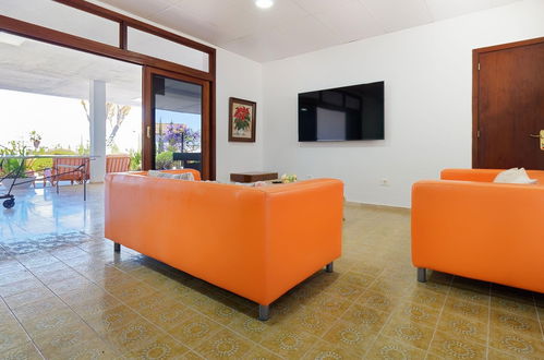 Foto 10 - Casa con 5 camere da letto a Las Palmas di Gran Canaria con piscina privata e giardino