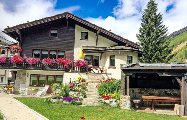 Apartamento de 2 quartos em Saas-Grund com jardim e terraço - Foto 12