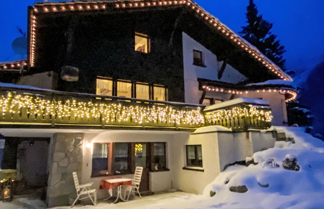 Apartamento de 2 quartos em Saas-Grund com jardim e terraço - Foto 17