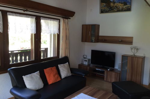 Foto 4 - Apartamento de 4 quartos em Saas-Grund com jardim e vista para a montanha