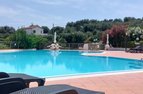 Foto 21 - Appartamento con 2 camere da letto a Costarainera con piscina e terrazza