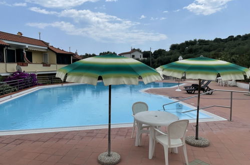 Foto 12 - Appartamento con 2 camere da letto a Costarainera con piscina e terrazza