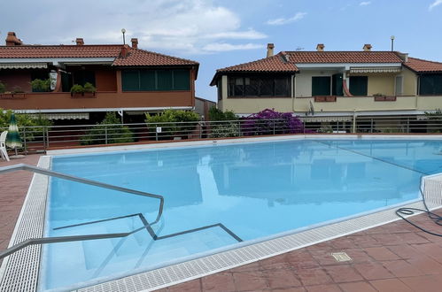 Foto 9 - Apartamento de 2 quartos em Costarainera com piscina e terraço