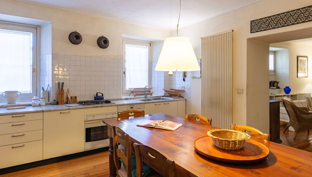 5 bedroom House in Dervio with garden and terrace - Photo 3
