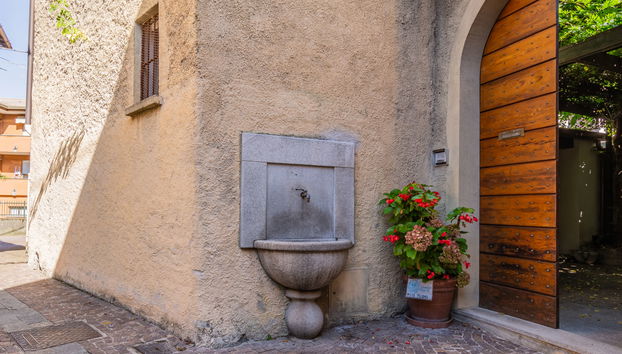 5 bedroom House in Dervio with garden and terrace - Photo 2