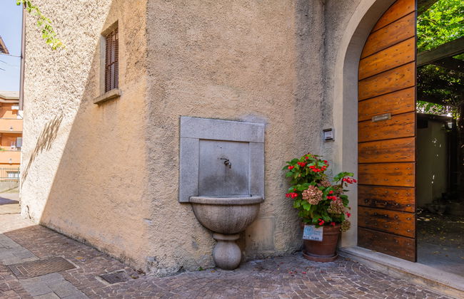 5 bedroom House in Dervio with garden and terrace - Photo 2