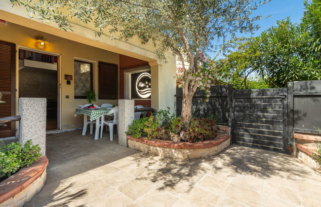 Casa de 3 quartos em Villasimius com piscina e jardim - Foto 2