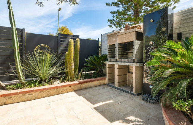 Casa de 3 quartos em Villasimius com piscina e jardim - Foto 1