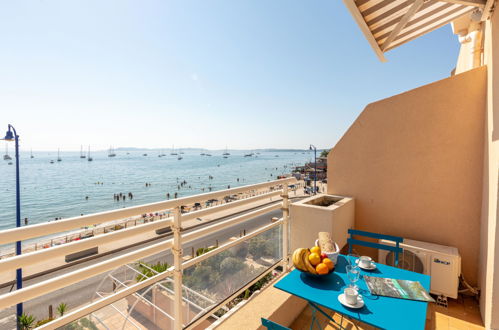 Foto 23 - Apartamento em Hyères com terraço e vistas do mar